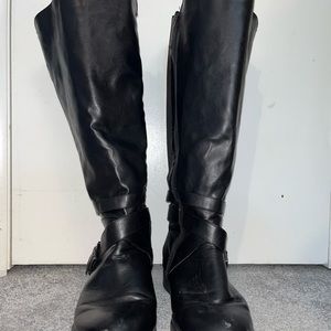 Black riding boot